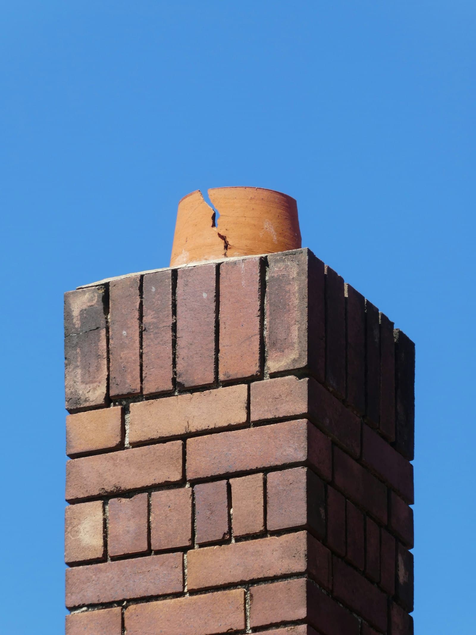 Chimney Damper Problems: Stuck, Leaking, or Won’t Close